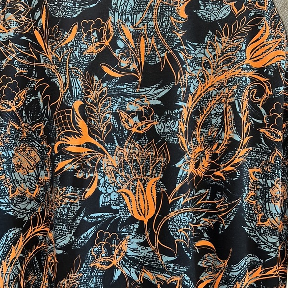 Lularoe Randy baseball tee paisley florals nwt - Picture 5 of 6